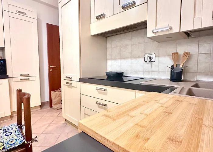 Metro A Family - 2 Camere, Cucina E Salotto Apartament